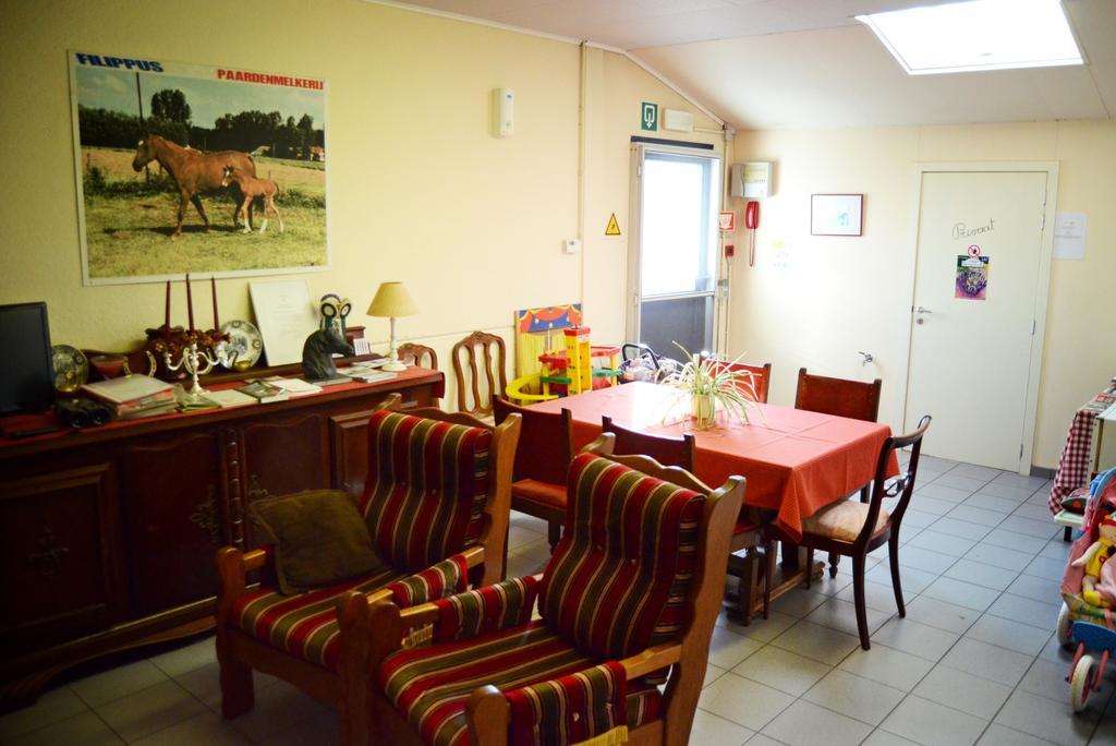 Filippus Vakantiehoeve Maldegem Buitenkant foto